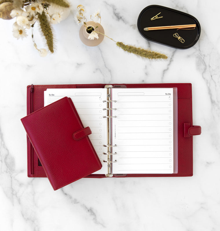Finsbury Leather Organiser Scarlet