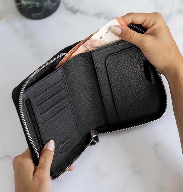 Norfolk Pocket Compact Zip Leather Organiser Black